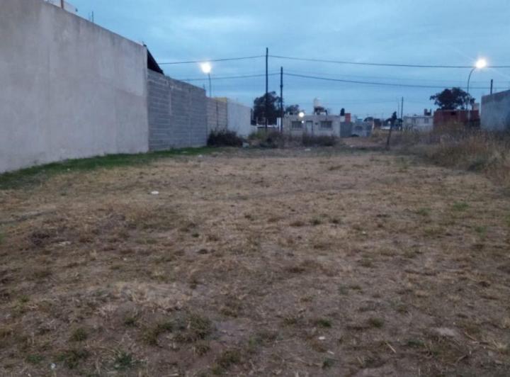 Terreno · 180m²