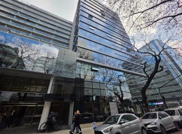Oficina comercial · 112m² · 1 Ambiente · 1 Cochera · Alquiler - Excelente Oficina Corporativa