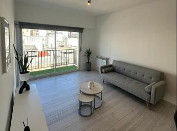 Departamento · 72m² · 4 Ambientes · Venta Departamento - 4 Ambientes con Dependencia - Al Frente - Balcón Terraza - Vista Lateral Al Mar - Centro