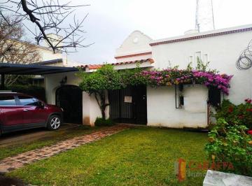 Casa · 183m² · 3 Ambientes · 2 Cocheras · Casa 2 Dorm con Depto Bº Cerro de Las Rosas Hermosa Zona