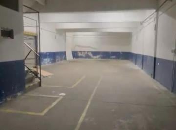 Bodega-Galpón · 400m² · Galpon de 400 m² Cubiertos Sobre Colectora de General Paz