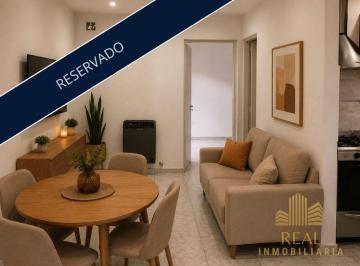 Departamento · 42m² · 2 Ambientes · 1 Cochera · Alquiler Dpto un Dormitorio con Patio Privado y Entrada Vehicular, B° Carnagui, Neuquén Capital.