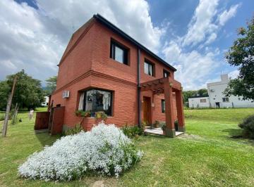 Casa · 131m² · 4 Ambientes · Venta Casa 3 Dorm. - Country La Arboleda