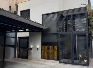 Oficina comercial de 10 ambientes, Ciudad de Mendoza · Venta de Edificio, Excelente Ubicación. 2 Pisos. Para Uso Multiple. Pleno Barrio Bombal.