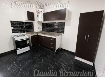 Departamento Alquiler de 4 ambientes · Dpto 3 Amb. Moron Centro