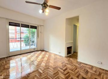 Departamento · 55m² · 3 Ambientes · Agrelo Al 4300 - Departamento de 3 Ambientes con Balcón Primer Piso por Escalera.