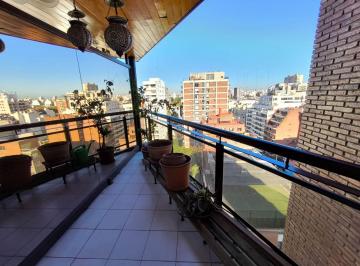Departamento · 74m² · 3 Ambientes · 1 Cochera · Alquiler 3 Amb Balcon Cochera Belgrano R