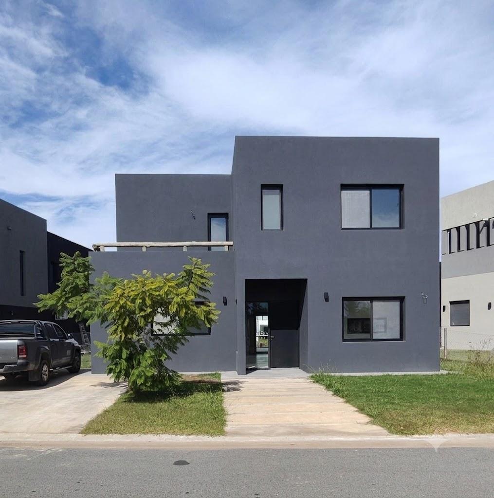 Casa En Venta Y Alquiler al Río En Barrio Náutico El Canal, Villanueva, Tigre 1