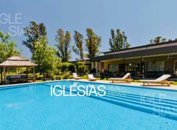 Casa · 38500m² · 7 Ambientes · 2 Cocheras · Casa en Alquiler en Chacras del Parana, Zárate