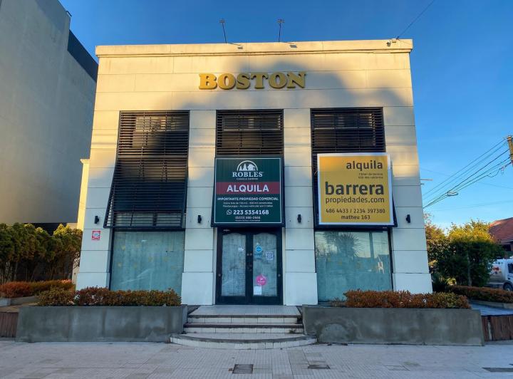 Local comercial · 950m²