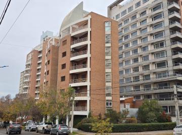 Departamento · 70m² · 3 Ambientes · 1 Cochera · Alquiler Departamento 2 Dorm. con Cochera