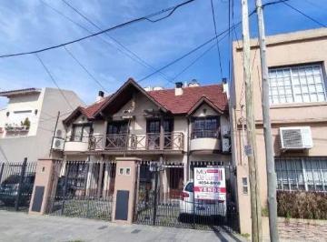 LOK-LOK-300_2 · Triplex 5 Amb 4 Baños Cochera Fondo Venta Ramos Mejia