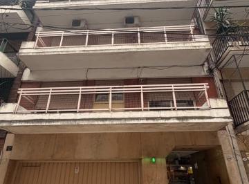 Departamento · 72m² · 3 Ambientes · Alquiler | 3 Ambientes Al Frente con Balcón Corrido | Recoleta