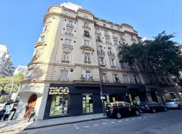 Departamento · 81m² · 4 Ambientes · Departamento de Estilo Botanico en Venta