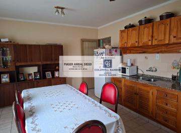 Casa · 145m² · 5 Ambientes · 1 Cochera · Casa en Av!