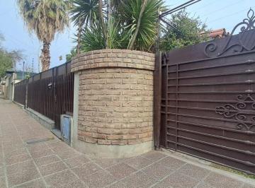 Casa de 5 ambientes, Gobernador Benegas · Vendo Casa Tipo Chalet en Calle Pueyrredón de Godoy Cruz