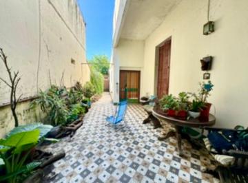 Casa · 118m² · 3 Ambientes · Venta Casa 3 Amb Agronomia