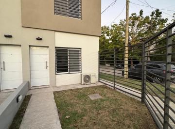 PH · 70m² · 3 Ambientes · 1 Cochera · Alquiler Duplex 3 Ambientes Villa Udaondo Ituzaingo