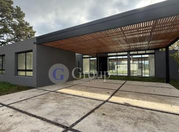 Casa · 123m² · 4 Ambientes · 1 Cochera · Casa Chalet en Venta en Matisse Barrio Privado, Campana, G. B. a. Zona Norte