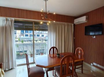 Departamento · 40m² · 2 Ambientes · ¡Alquiler Inmediato! Amplio y Luminoso Departamento en Florida Al 800 - Ubicacion Premium en Pleno C