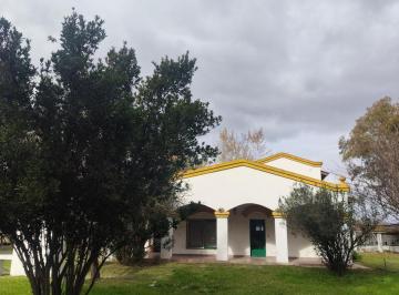 Casa · 300m² · 10 Ambientes · Venta Casco de Estancia Colonial. 10 Hectáreas. Luján.