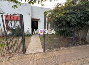 Casa · 60m² · 2 Ambientes · Casa a Refaccionar en Moreno