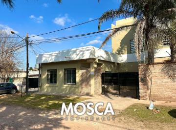 Casa · 48m² · 2 Ambientes · 1 Cochera · Casa en Alquiler Moreno