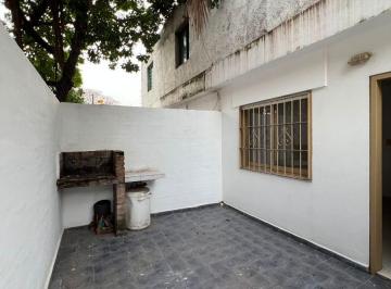 Departamento de 2 ambientes, Córdoba · Dpto 1 Dorm con Patio y Asador B Guemes a 200 m de Plaza España