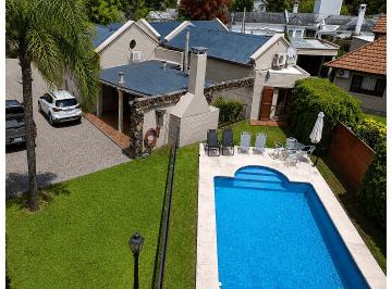 Casa de 7 ambientes, Gualeguaychú · Exclusiva Casa Quinta en Country Club, Gualeguaychú.