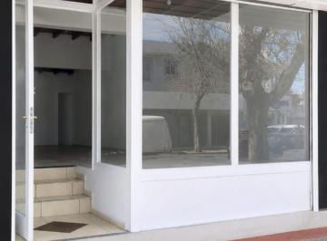Local comercial · 48m² · Alquiler de Hermoso Salon Centrico
