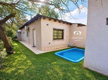 Casa de 2 ambientes, Exaltación de la Cruz · Casa en Alquiler en Capilla del Señor con Jardín y Piscina | Sin Expensas | Apto Profesional