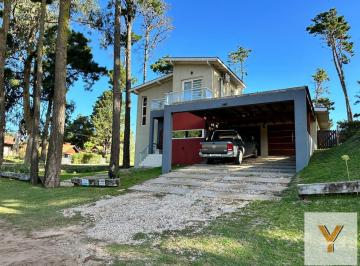 Casa · 290m² · 6 Ambientes · Casa en Venta - 5 Dorm. 3 Baños - 940 m² - Pinamar