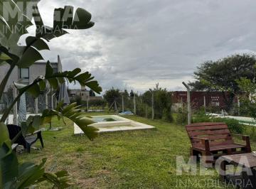Casa · 55m² · 3 Ambientes · 2 Cocheras · Carlos Darwin 2703. Casa en Venta con Pileta en Villa Elsa.