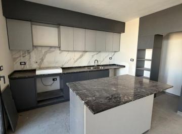 PH · 164m² · 3 Dormitorios · 2 Cocheras · Amplio Duplex de 3 Dorm en Colinas de Manantiales