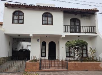 Casa · 285m² · 10 Ambientes · 3 Cocheras · Venta Casa 4 Dorm. - B° Alte. Brown, Cipolletti