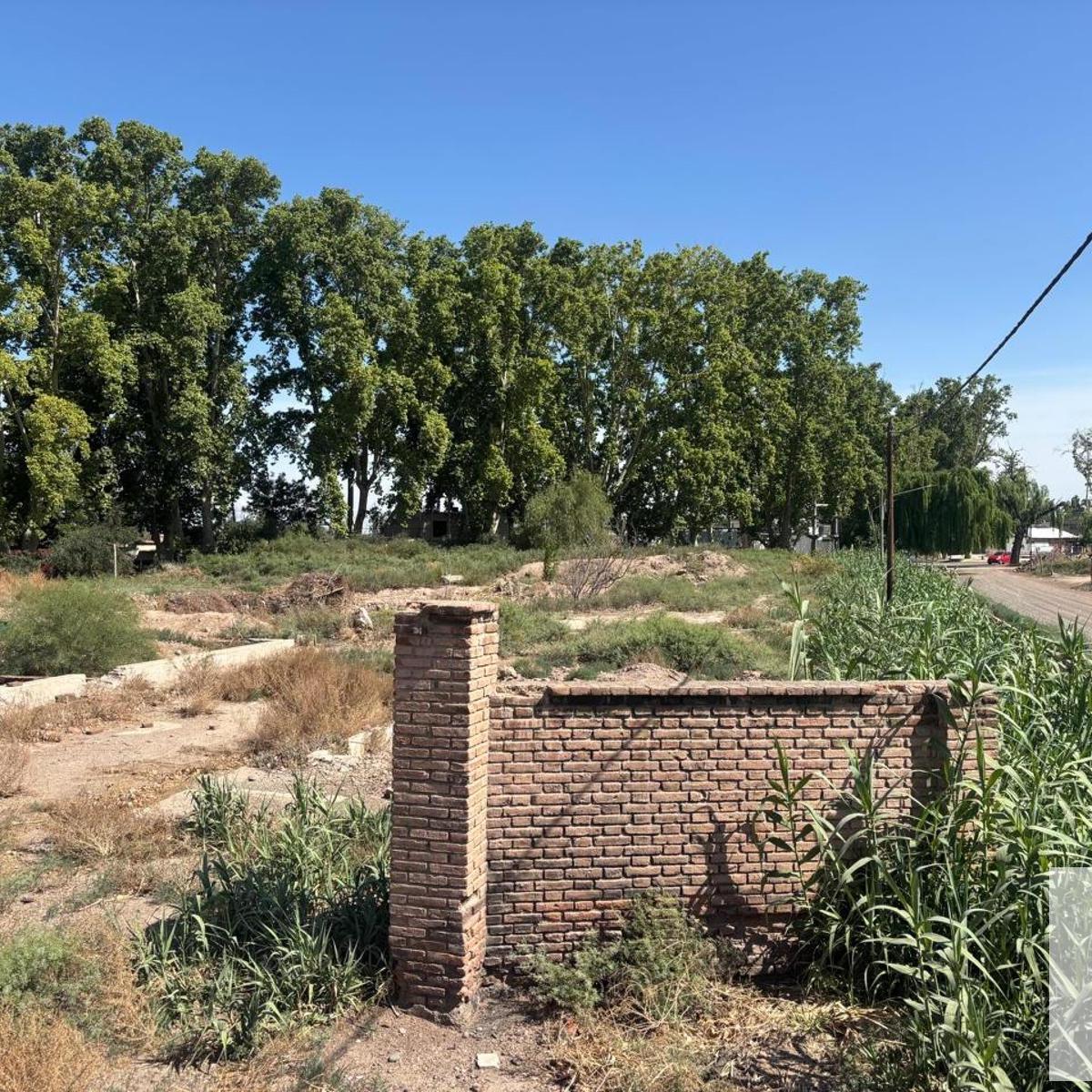 Mathus Hoyos y Teniente Ibañez, Las Heras, Mendoza