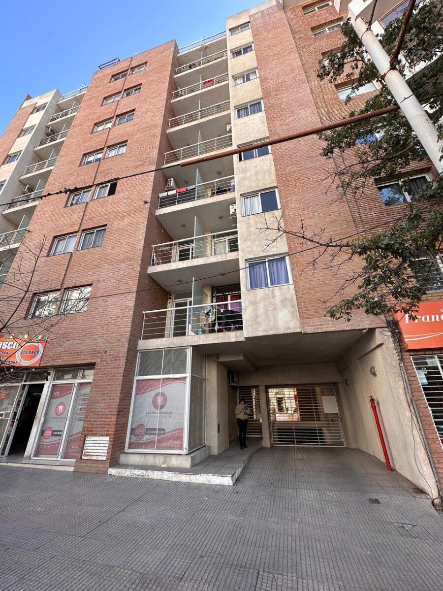 Av. Velez Sarsfield 1366