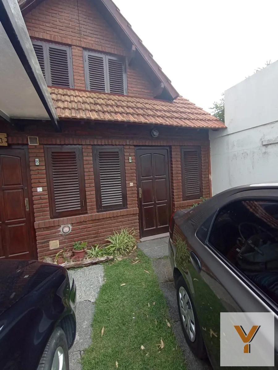 San Juan e/ Corrientes y Rivadavia