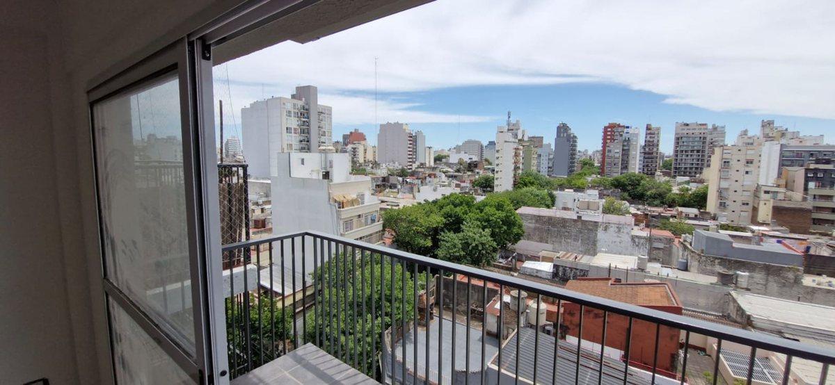 Carlos Calvo 2500