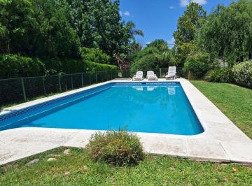 Casa · 297m² · 4 Ambientes · 4 Cocheras · Venta Casa 4 Amb Moreno Dpto con Renta Pileta