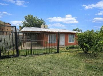 Casa · 57m² · 3 Ambientes · 1 Cochera · Venta Casa 2 Dorm. en Perla del Lago