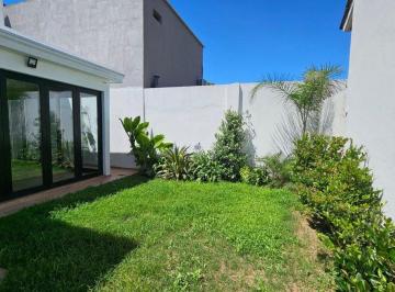 PH · 106m² · 2 Ambientes · 1 Cochera · PH Loft 193 m² Cochera Jardín Apto Crédito Olivos