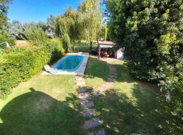 Casa · 183m² · 5 Ambientes · 2 Cocheras · Venta 5 Amb. Indio Cuá Golf Club con Vista Al Golf