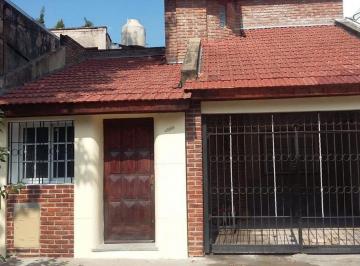 PH · 93m² · 3 Ambientes · 1 Cochera · Venta PH en Parque Avellaneda