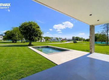 Casa · 287m² · 6 Ambientes · 4 Cocheras · Casa en Venta, Greenville, 5 Dorm. Hudson. Central