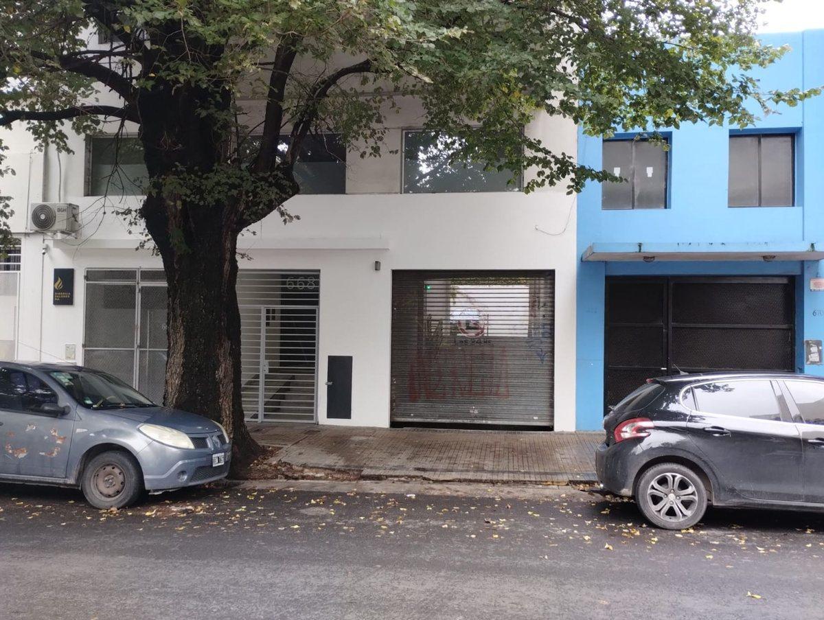 Calle 5 E/ 45 y 46 600,  La Plata, La Plata