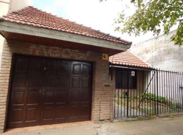 Casa · 125m² · 3 Ambientes · 1 Cochera · Casa en Venta Casco La Plata