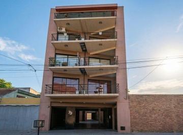 Departamento · 42m² · 2 Ambientes · 1 Cochera · Alquiler Dpto 2 Amb con Cochera y Balcón Bernal