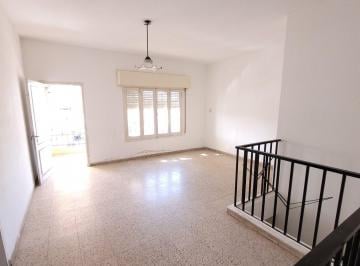 Departamento · 112m² · 4 Ambientes · Casa Planta Alta y Local, Bv. Oroño, San Lorenzo