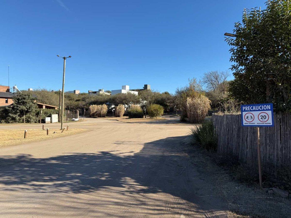Av. Tissera, el Talar de Mendiolaza S/N,  Mendiolaza, Córdoba